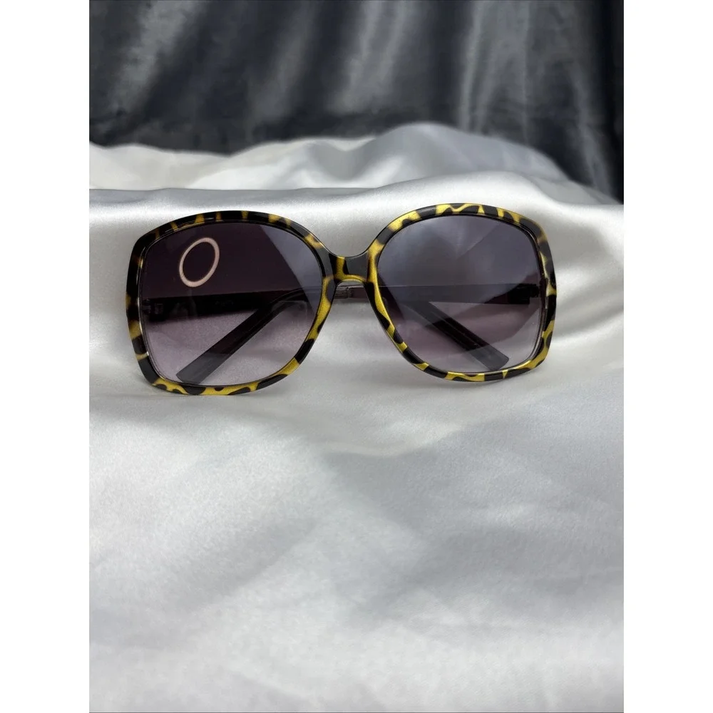 Loft Sunglasses Oversized Butterfly Low Arm Tortoiseshell Leopard Hollywood Glam